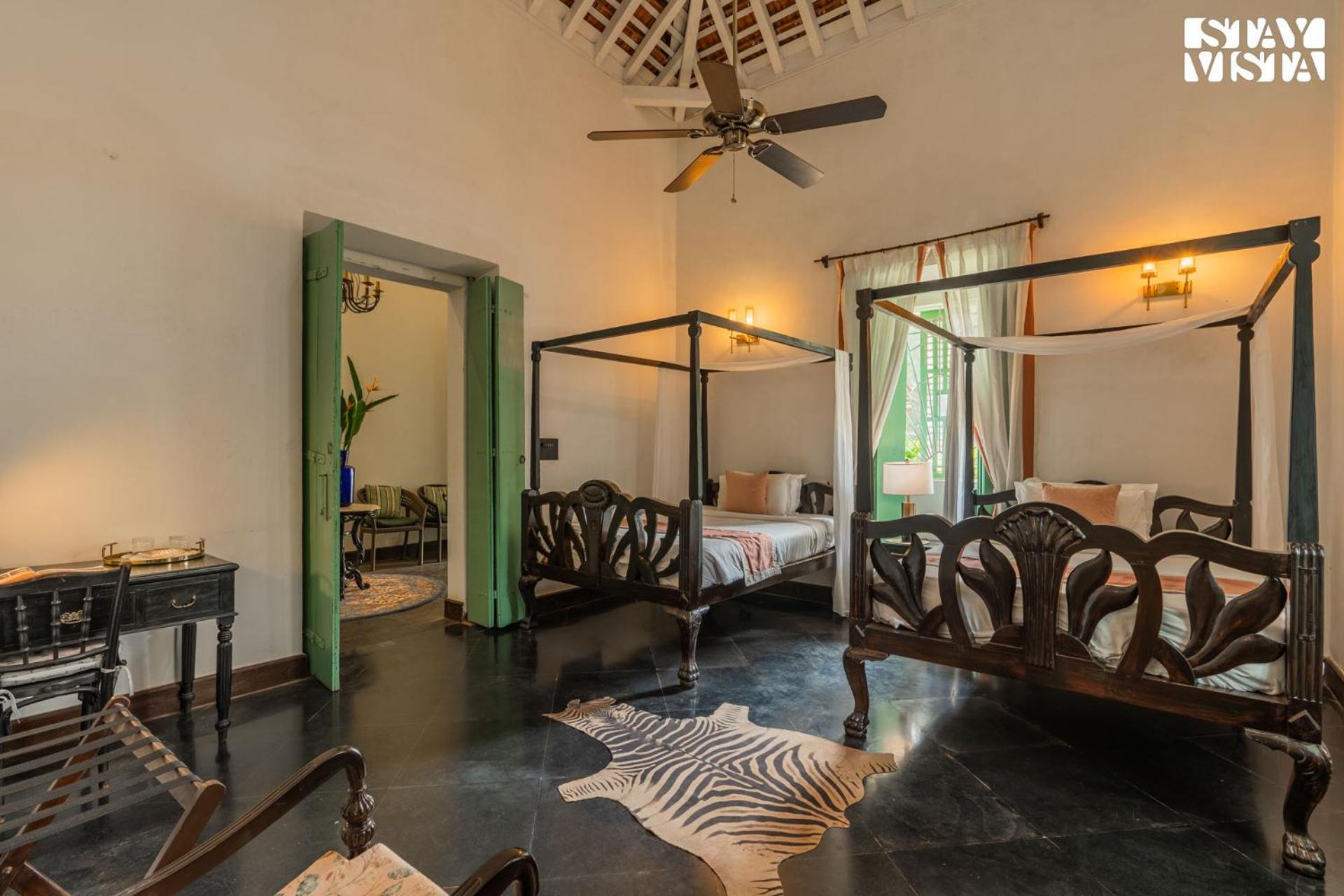 Stayvista At Amalia By Tellado With Pool, Wifi Assagao ภายนอก รูปภาพ