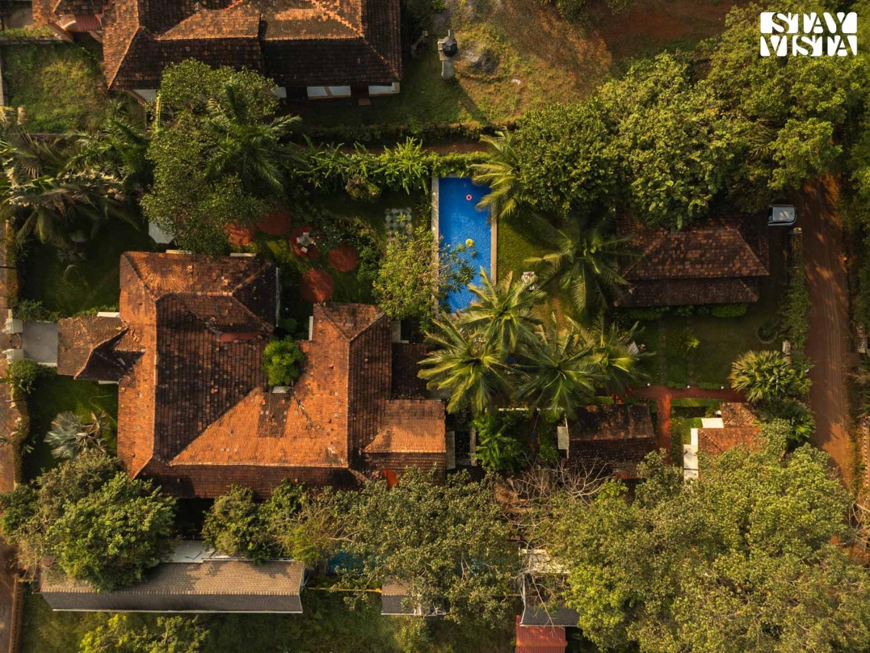 Stayvista At Amalia By Tellado With Pool, Wifi Assagao ภายนอก รูปภาพ